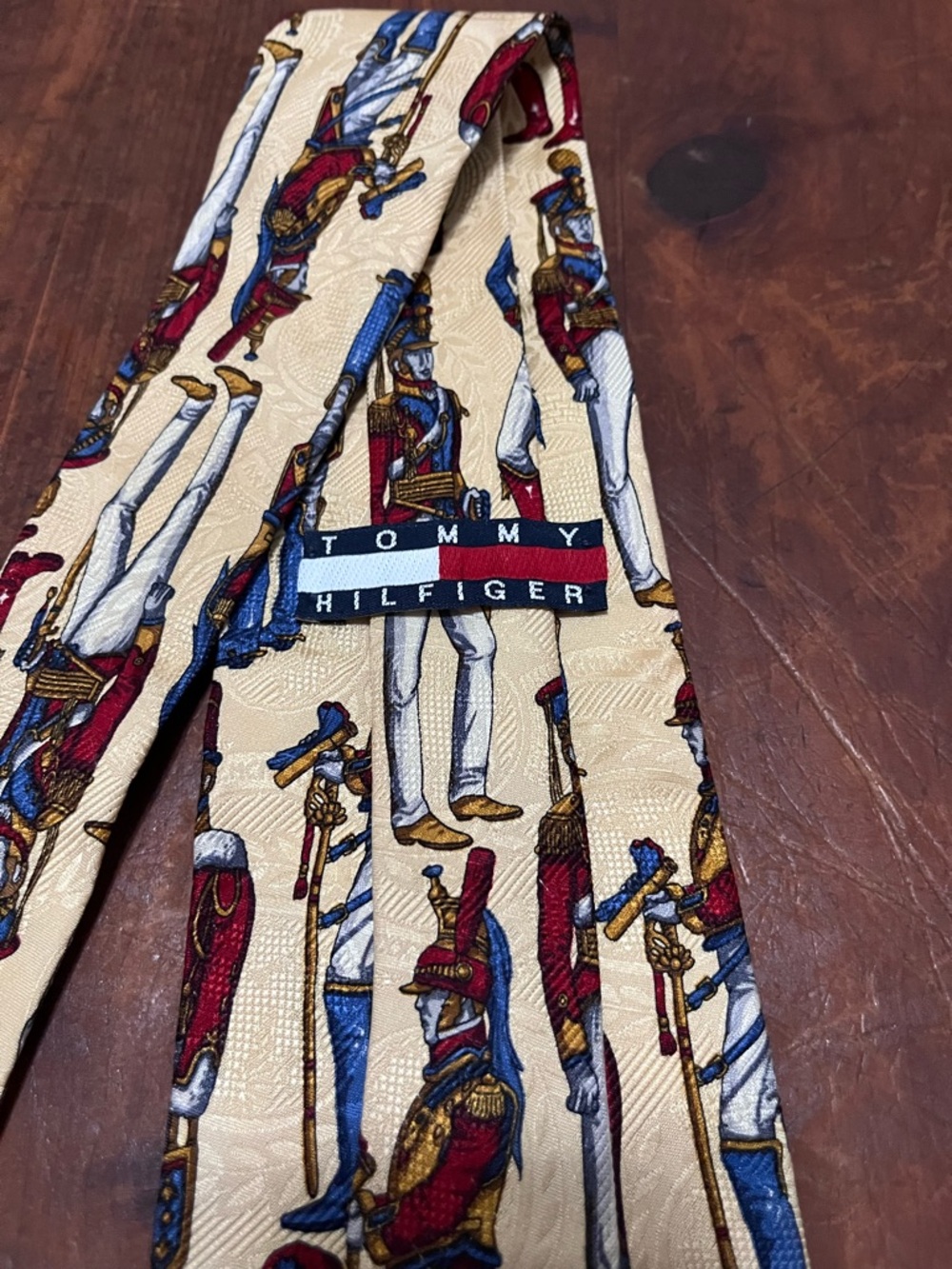 Tommy Hilfiger 100% Silk Navy & Red Uniformed Soldiers Tie - Picture 6 of 9